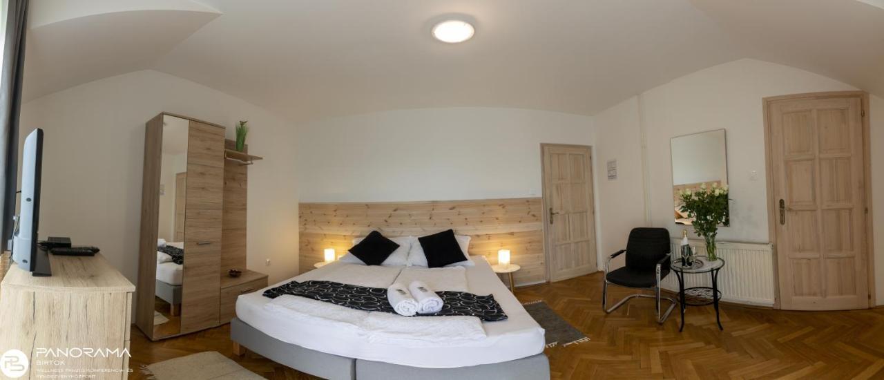 Panorama Birtok - Wellness Panzio, Konferencia Es Rendezvenykoezpont Bed & Breakfast Gyorujbarat Exterior photo